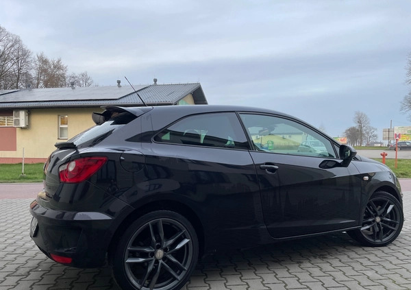 Seat Ibiza cena 29800 przebieg: 174000, rok produkcji 2011 z Biała małe 46